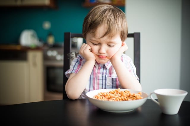 Mistakes that parents make with kids who are picky eaters!