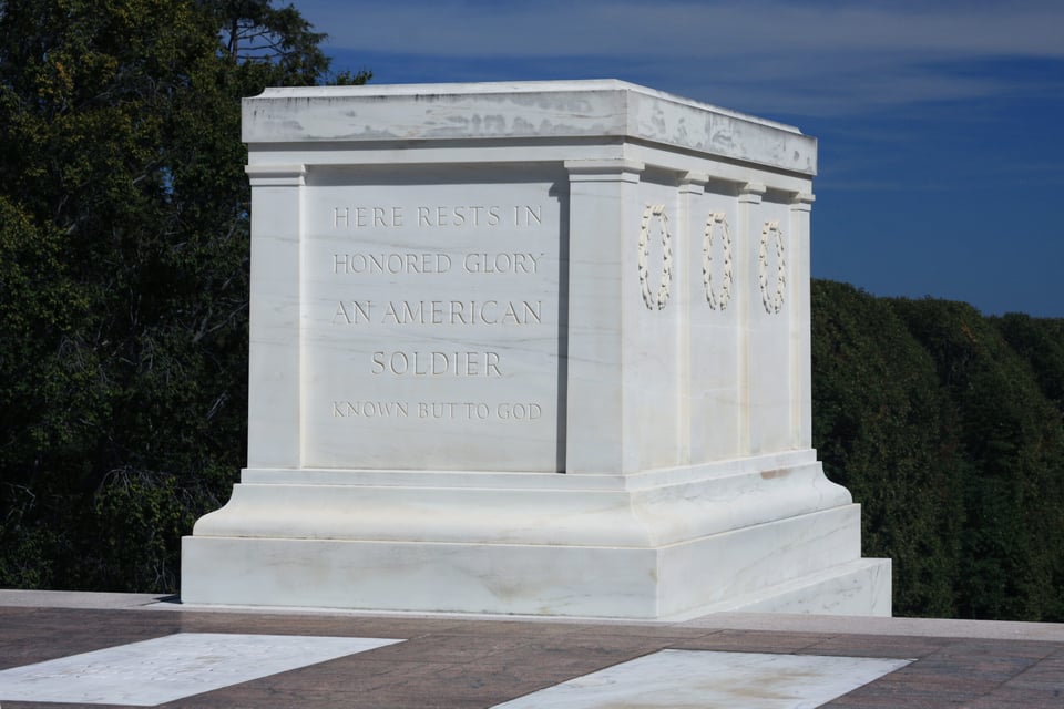 tomb of the unknown soldier