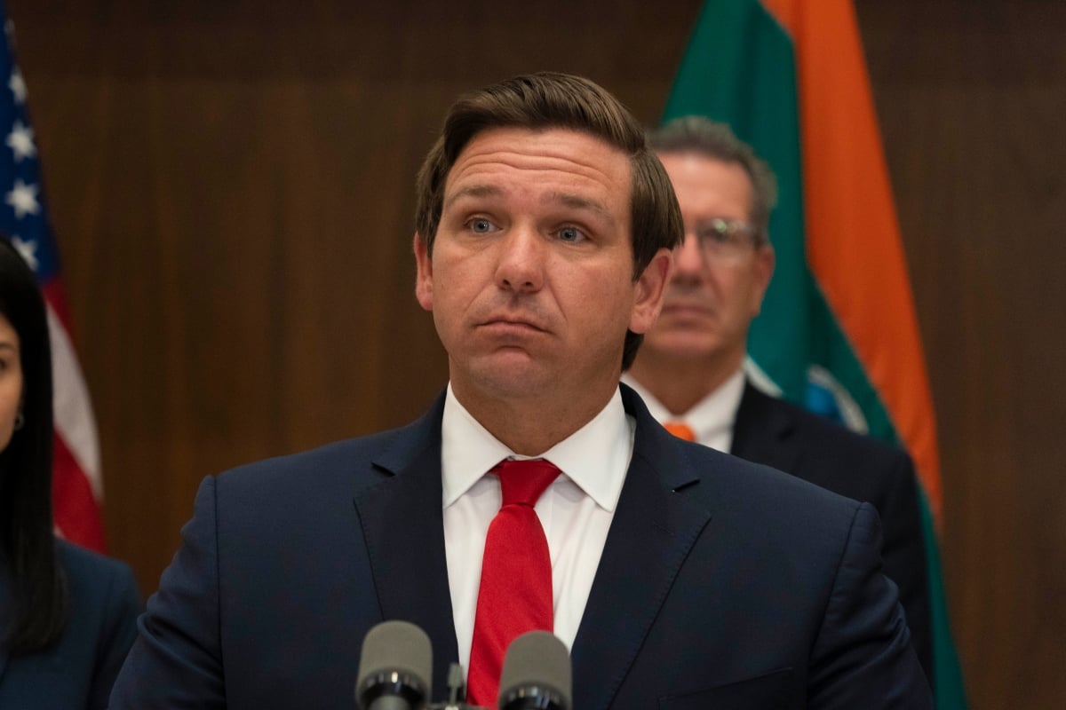 Ron DeSantis perdonaría a Trump de cualquier cargo federal
