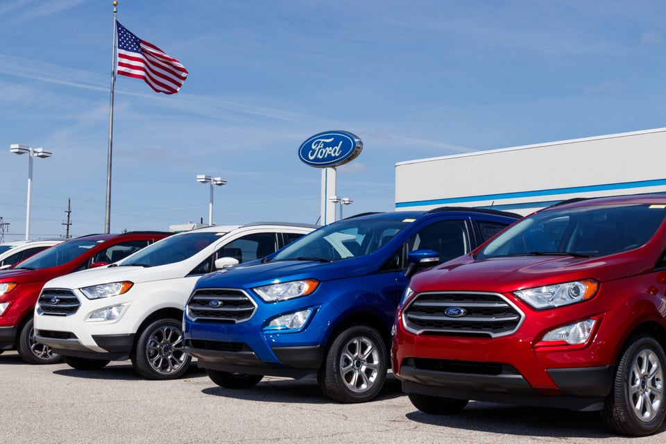 Ford recalls 142,000 Lincoln SUVs due to fire risk