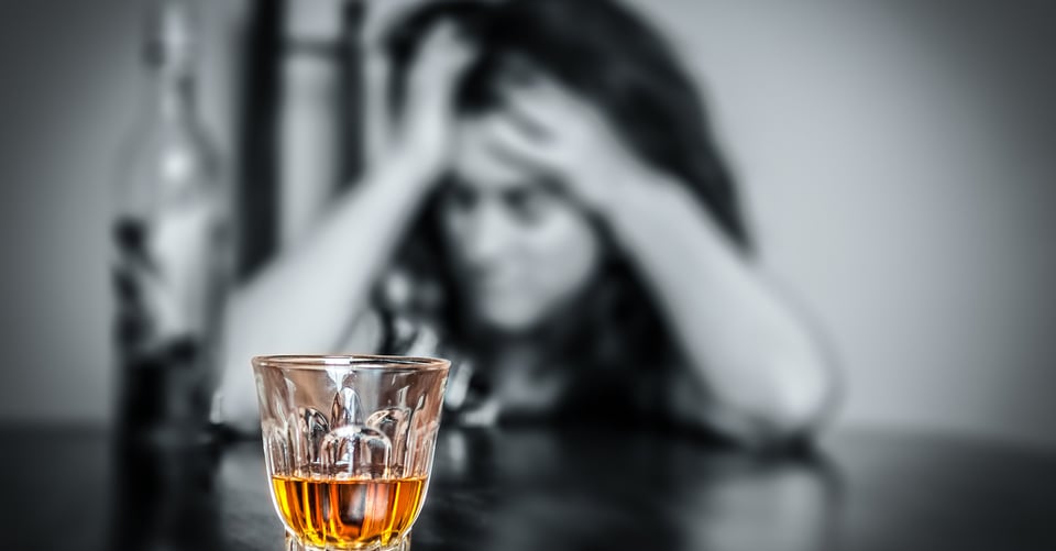 ¿Soy alcohólico? 10 señales de alerta de que podrías serlo