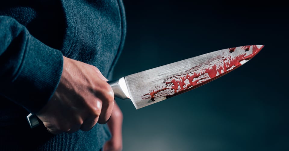 asesino, cuchillo, manchas, sangre, MundoNOW