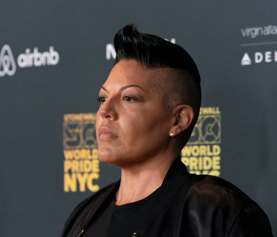 Sara Ramírez, Grey's Anatomy, queer, LatinBest, MundoNOW