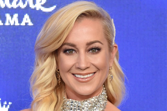 Singer Kellie Pickler’s husband dies by suicide