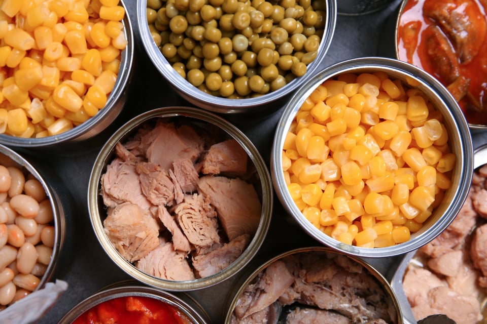 ¿La comida se puede oxidar si dejas las latas abiertas?