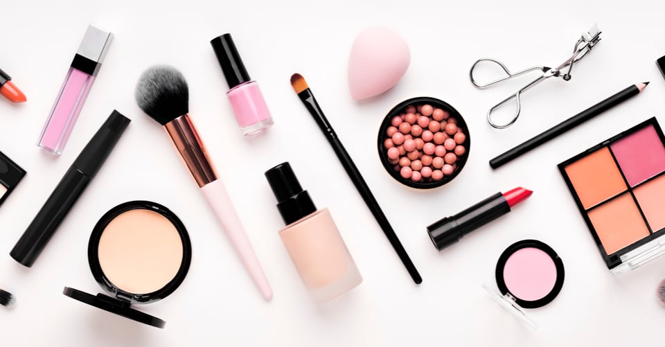 Las 15 mejores marcas de maquillaje baratas que puedes comprar featured image