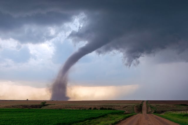 Emiten alerta de tornado en varios condados de EEUU