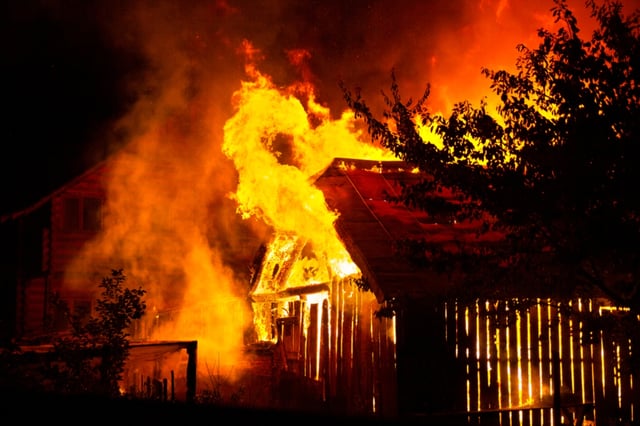 Incendio dejó 10 muertos, incluidos tres niños, en una casa en Pensilvania