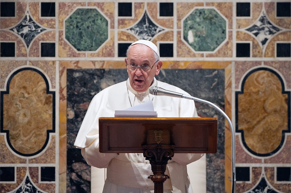 El papa se encuentra en el hospital desde la tarde