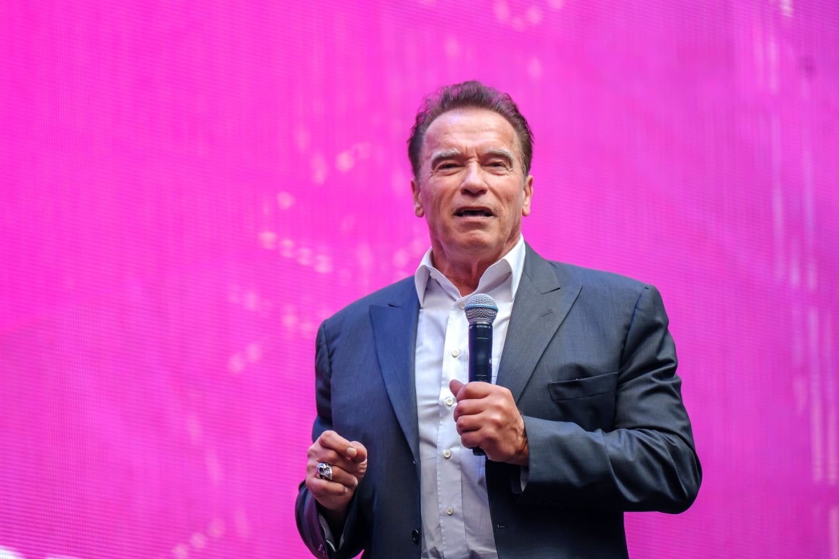 Arnold Schwarzenegger tiró gas