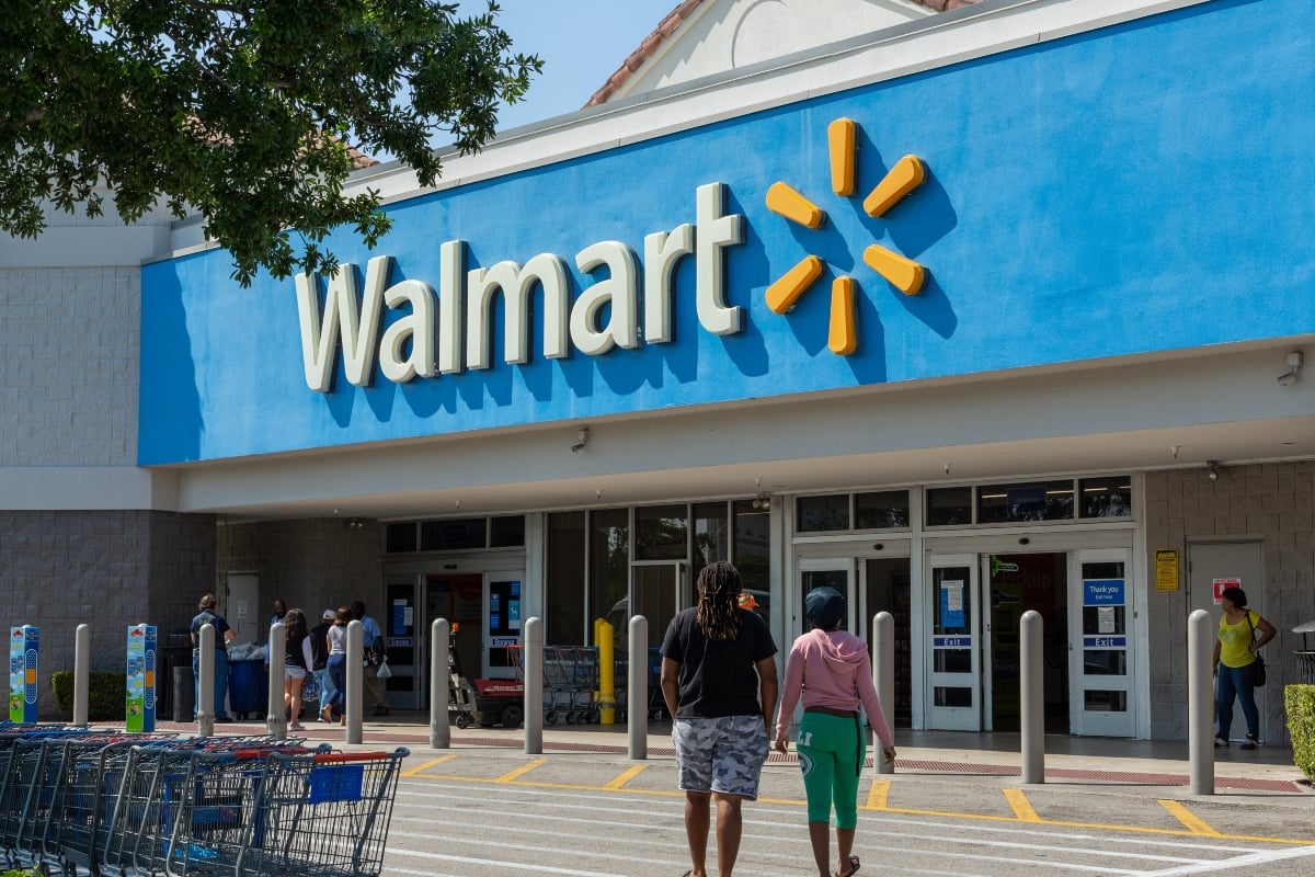 Hallan restos carbonizados de empleada de Walmart  dentro de un horno de la tienda
