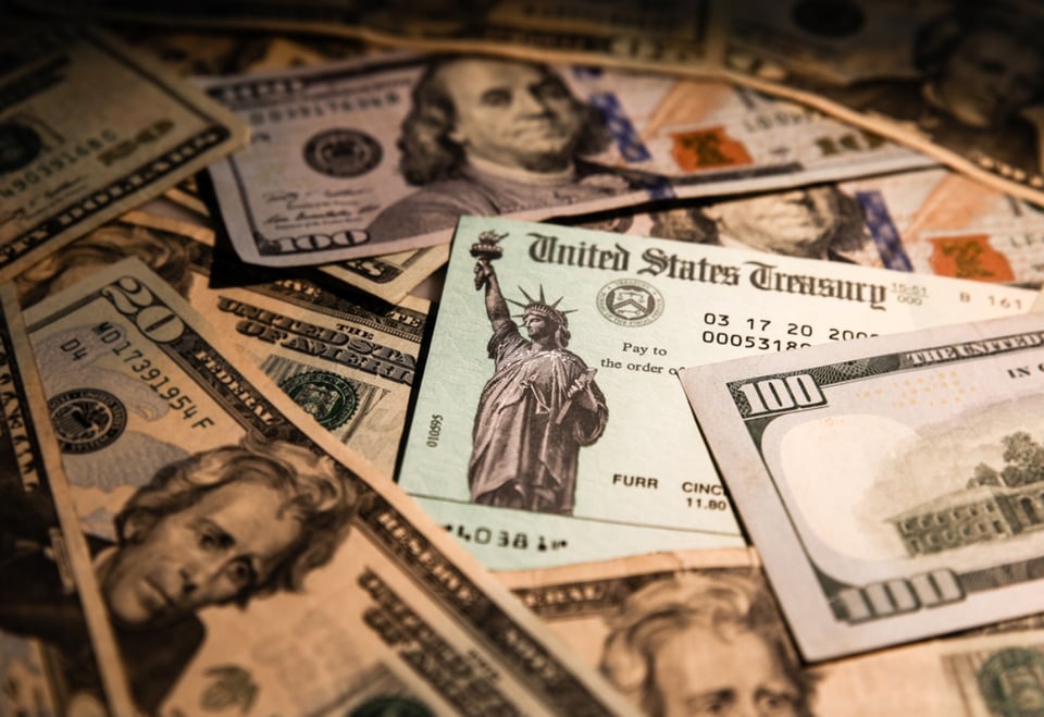 Nuevo pago de 1200 dólares se enviará en unas semanas: revisa si calificas