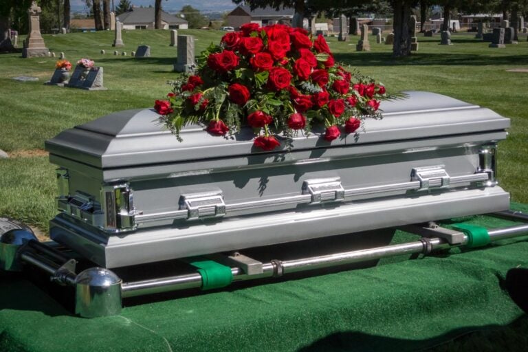 Jim Tweto, piloto de ‘Flying Wild Alaska’, muere en accidente aéreo