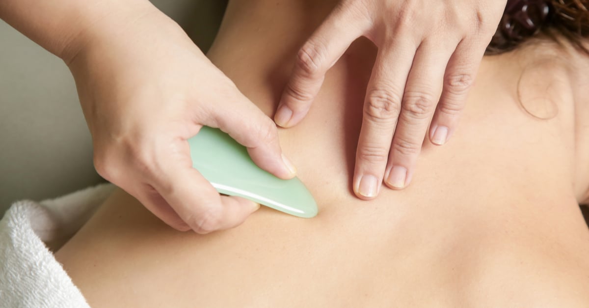 Qué es el tratamiento Gua sha y por qué deberías probarlo
