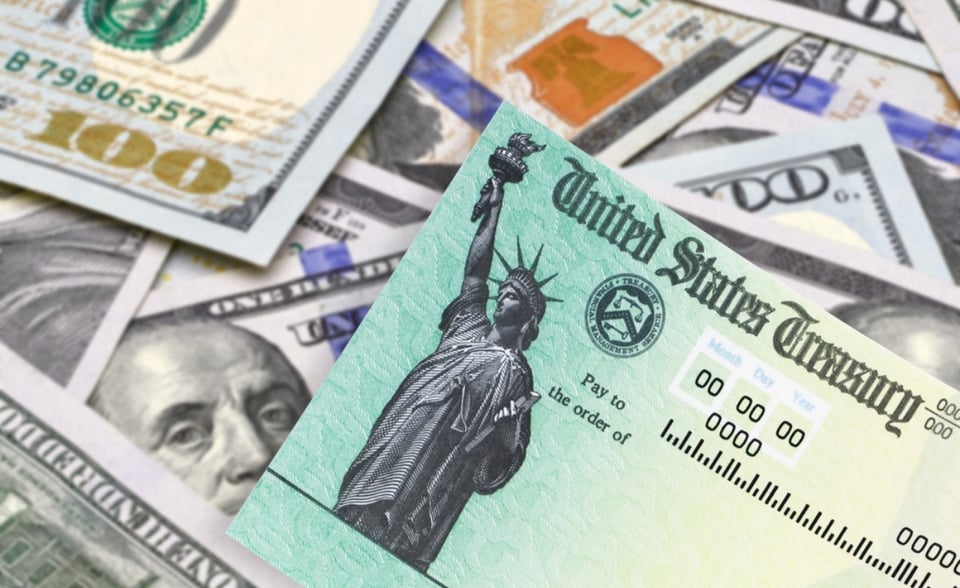 Cheques mensuales de $1,000 dólares comenzarán a llegar en EEUU
