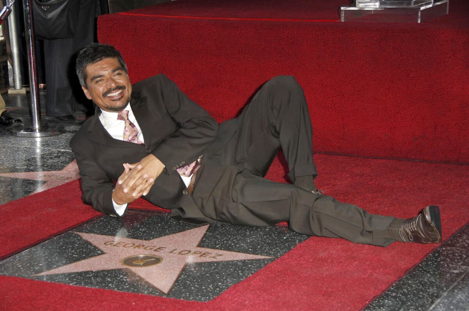 George Lopez, Hollywood, Walk of Fame, star, mundonow
