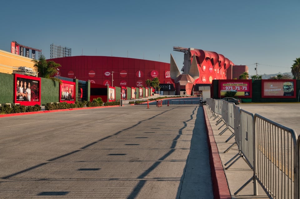Pelea campal al finalizar Xolos Vs Chivas deja saldo mortal
