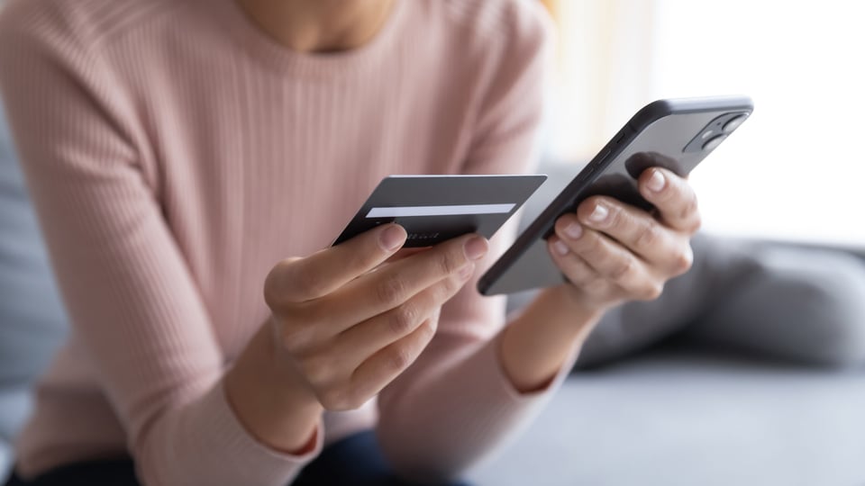 ¿Puedo confiarle mi dinero al banco?