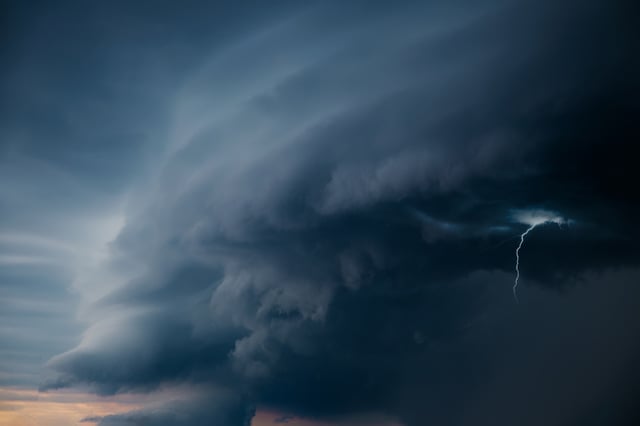 Rastrean 4 tormentas que pueden ingresar a EEUU en las próximas horas
