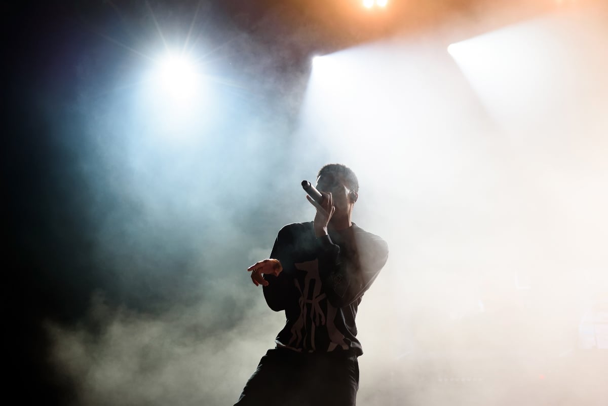 La música de luto, muere el cantante conocido como August 08