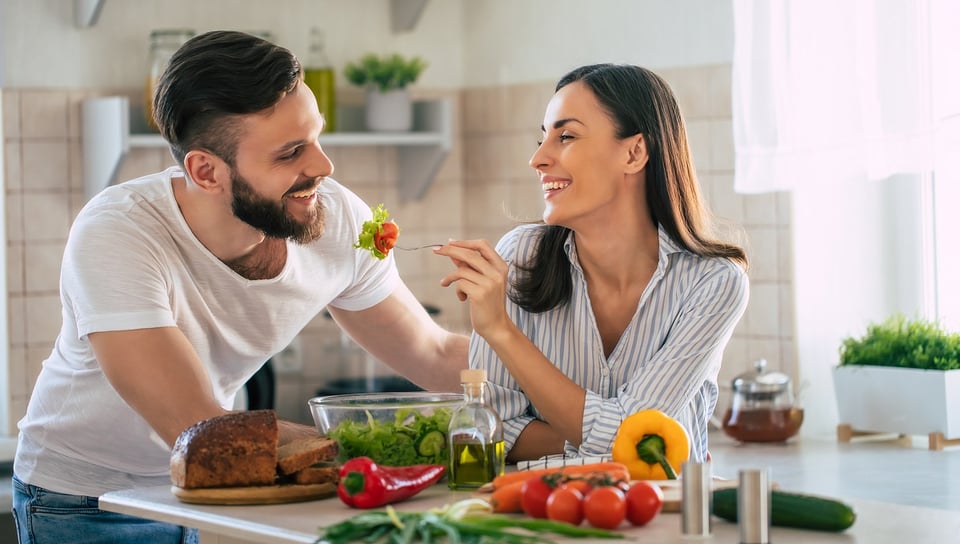 Cinco alimentos que debes comer diario y no lo sabías