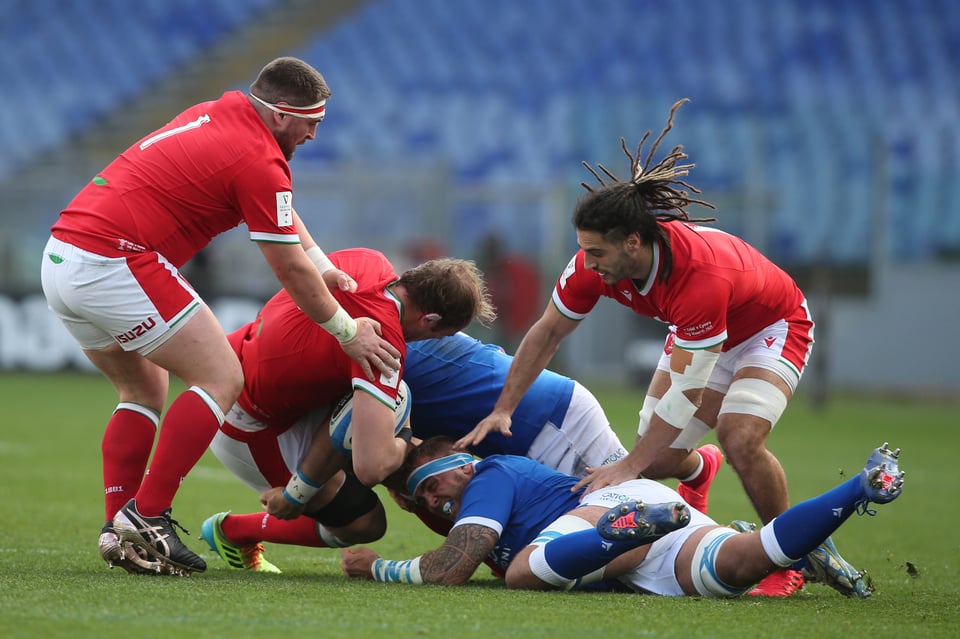 Rugby, deporte de evasión y contacto