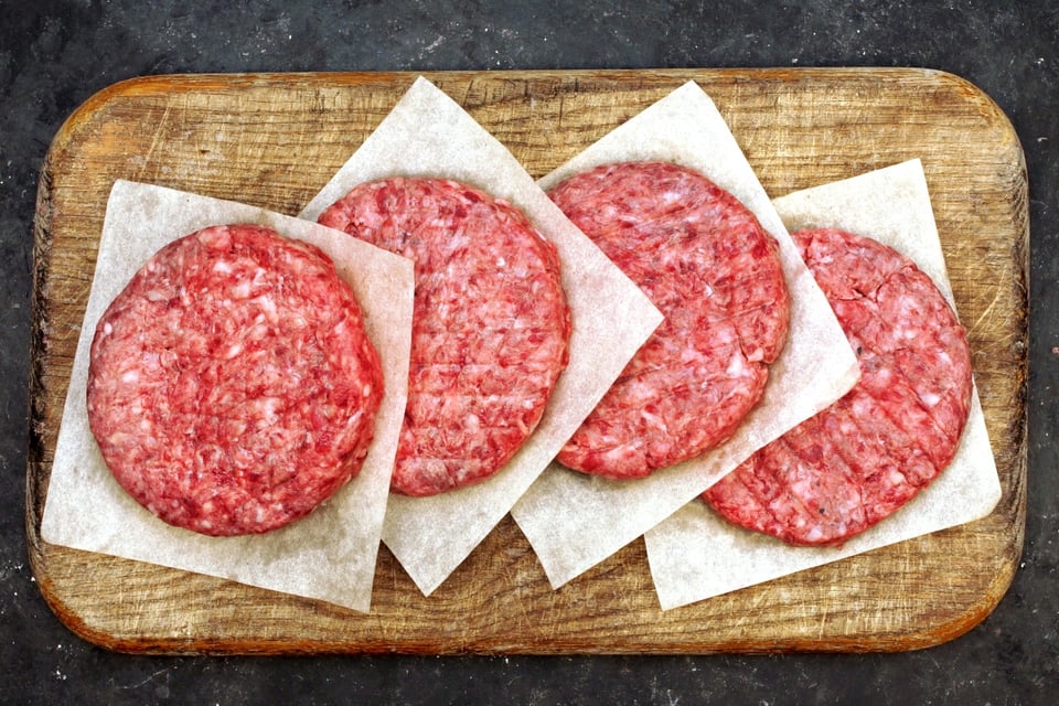 Emiten recall de carne para hamburguesa de Weinstein Wholesale Meats