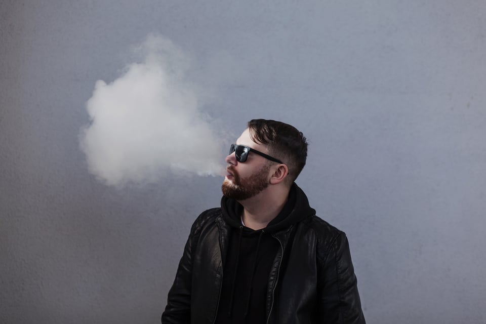 Intentan prohibir la venta de cigarros electrónicos ‘Juul’ featured image