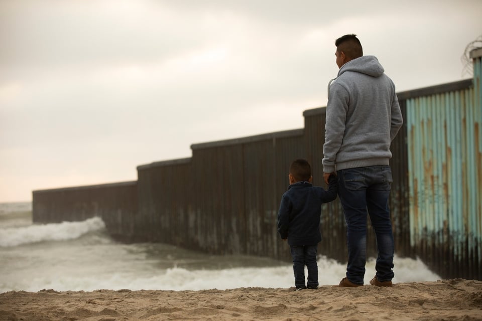 Arrests, undocumented immigrants, USA, Patrol, Governor