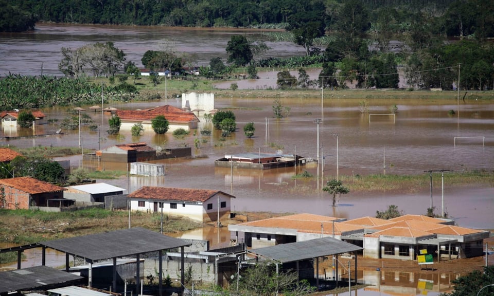 Al menos 44 desaparecidos y más de 100 casas dañadas por inundaciones en Virginia