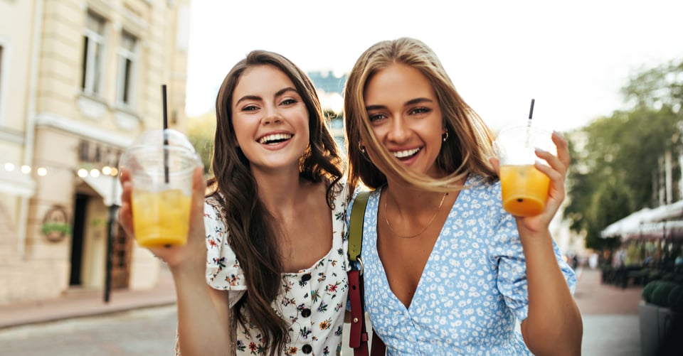 Relaciones fraternales: 7 maneras sorprendes de mejorar tu relación con tu hermana