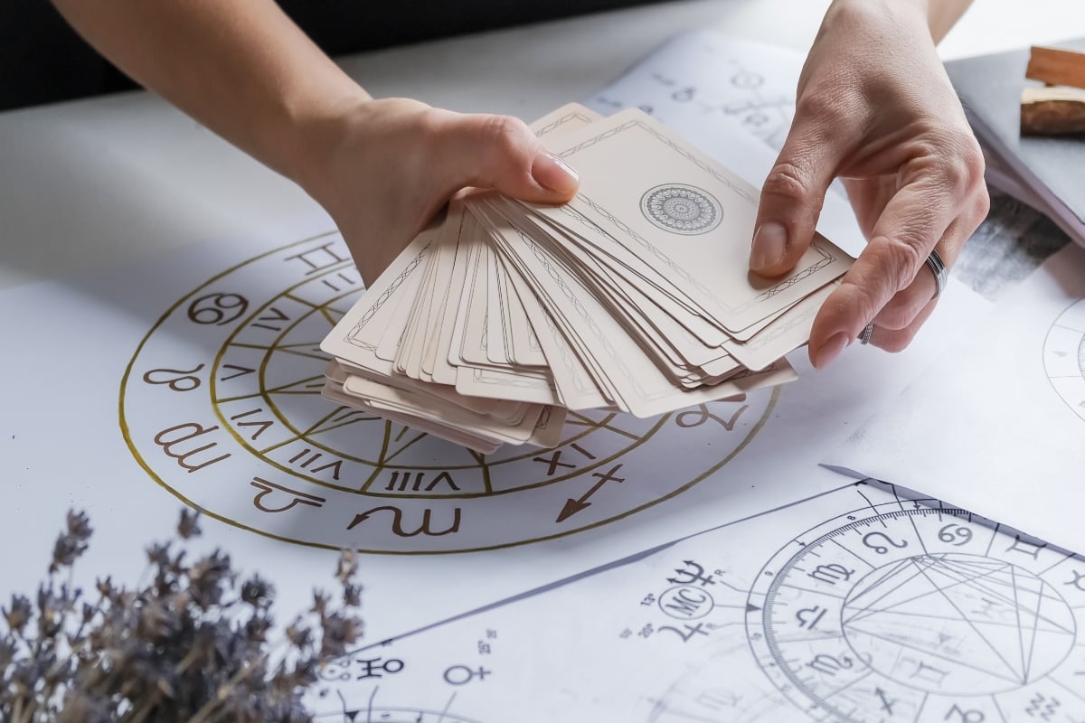 Se avecina un ‘septiembre negro’, dice la Hija de Nostradamus