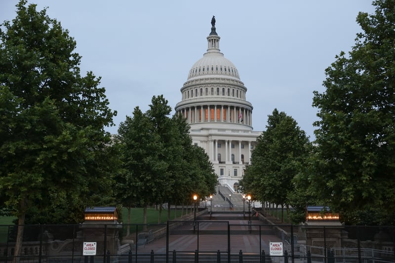Washington, DC, Congress, bills, MundoNOW