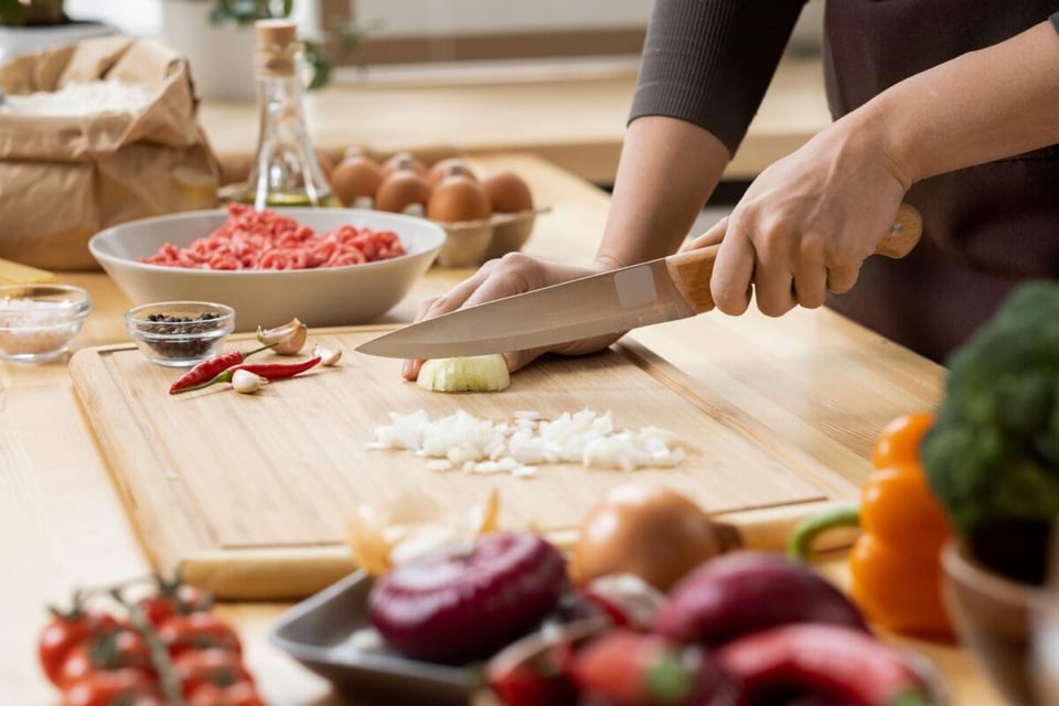  processed vegetables, Gills Onions, cases, hospitalization, cut onions