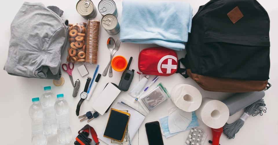 kit de primeros auxilios, emergencia, alerta, terremoto, MundoNOW