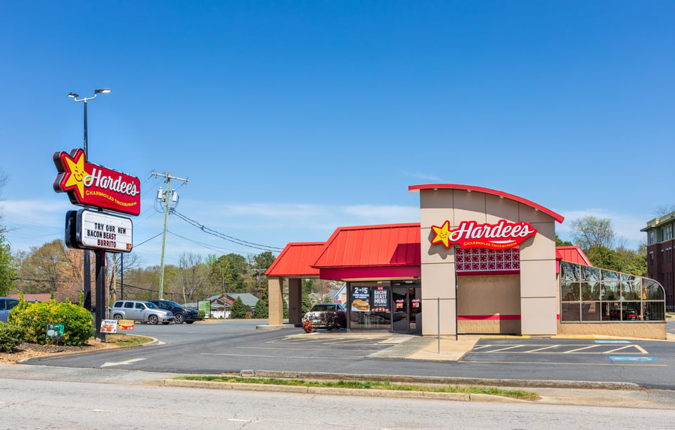 Franquicia Hardee's se declara en bancarrota y cierra 39 restaurantes