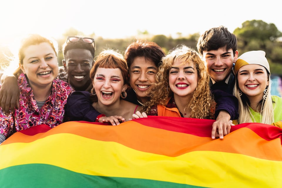 Cómo hablar sobre temas LGBTQ con tu hijo featured image