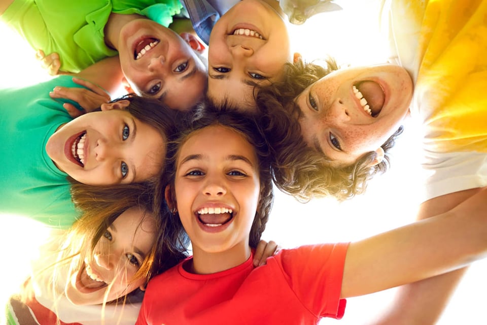 Cómo elegir el campamento de verano ideal para tu hijo