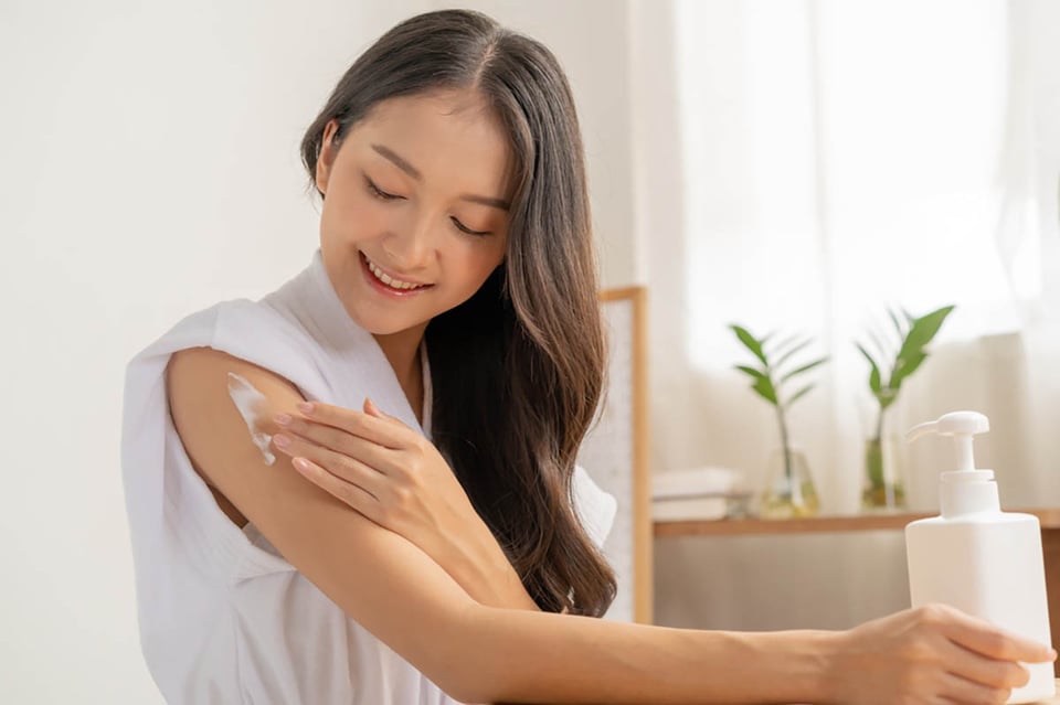 skin care, beauty, woman, sunscreen, summer