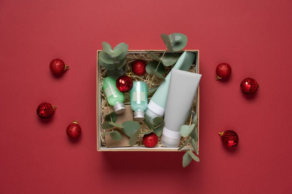 1. Kit de cuidado facial, esferas rojas, cuidado del rostro, cremas, MundoNOW