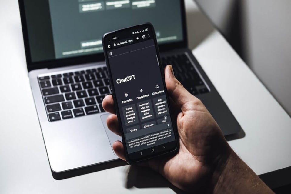 Chatbot, privacidad, seguridad, computadora portátil, teléfono