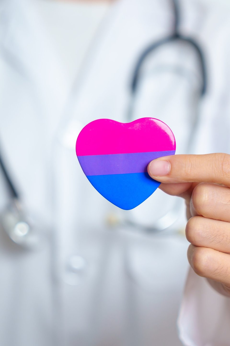 5 celebridades bisexuales orgullosas de su identidad featured image