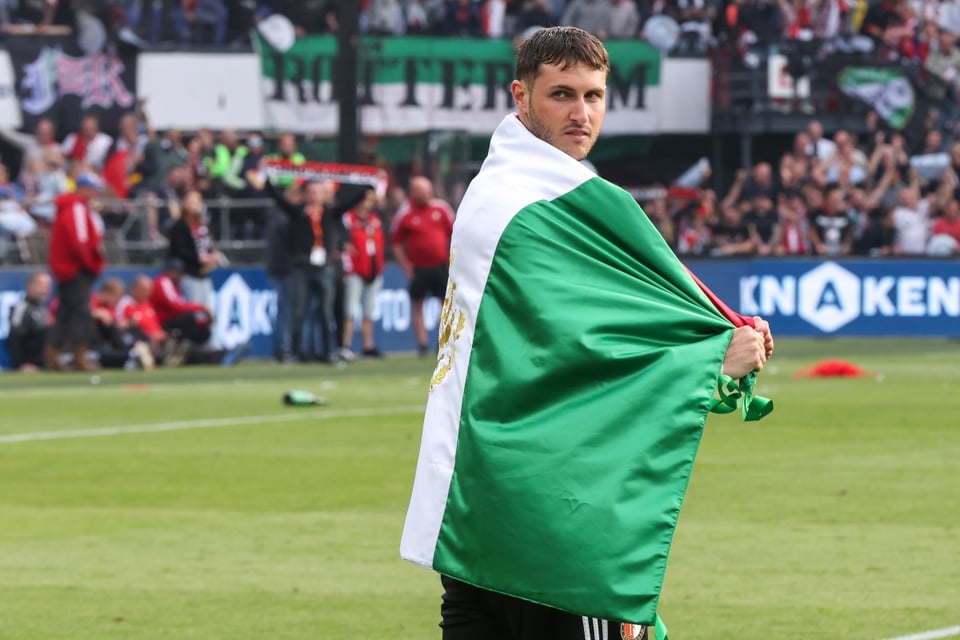 Santiago Giménez, luto, muerte, abuelo, Selección Mexicana