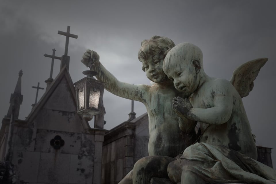 Encuentran 121 tumbas sin nombre, ángeles, cielo, tierra, descubrimiento