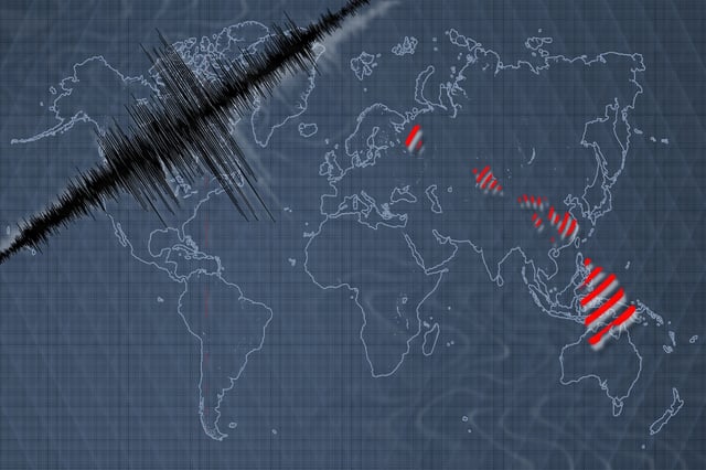 More than 300 earthquakes hit Hawaii in 24 hours
