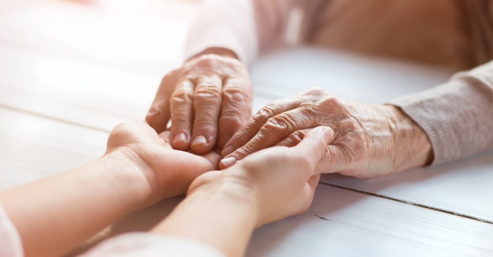 Protege a tus abuelos: 6 tipos de abuso de mayores y qué hacer frente a ellos