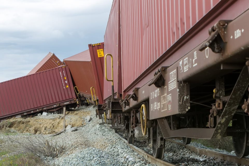 Se descarrila tren Kentucky, tragedia, Ohio, Livingston, refugio, azufre fundido