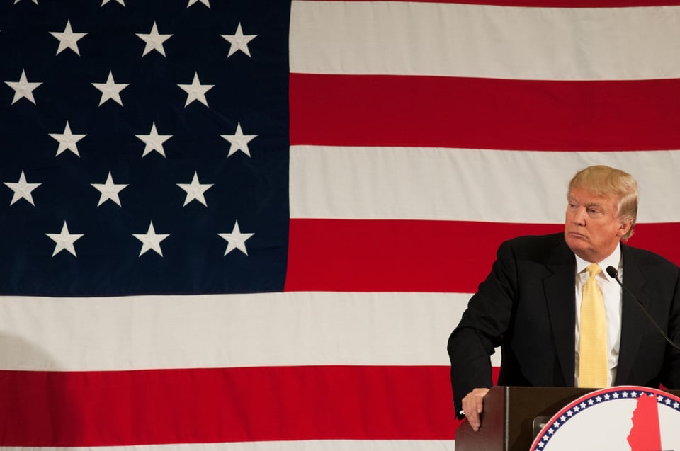 Juez elimina a Donald Trump de la boleta primaria de Illinois