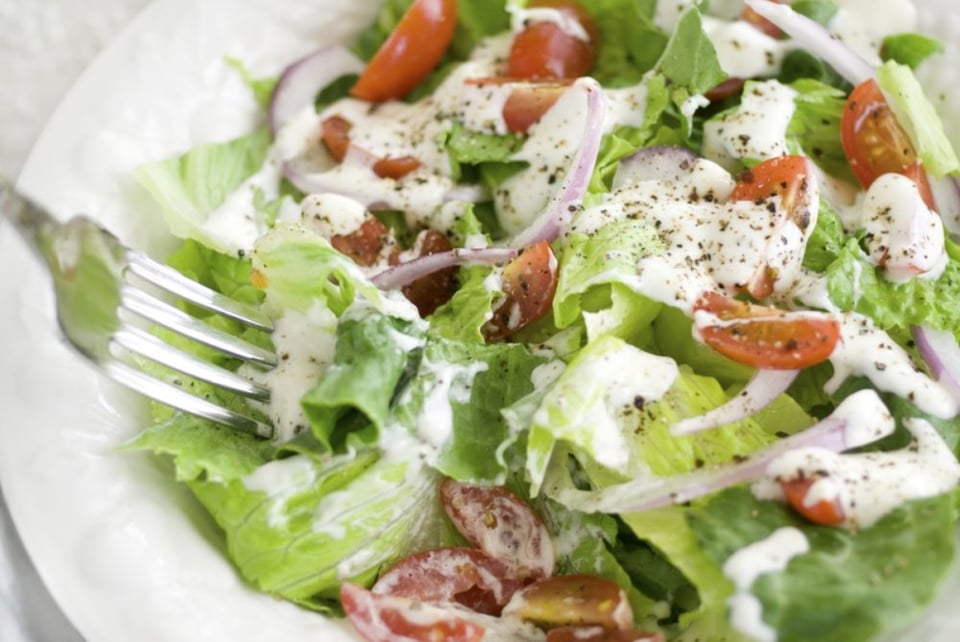 Ordenan recall de ensaladas listas para comer por error en etiquetado