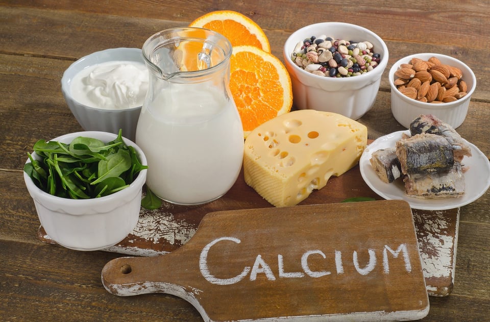 Calcio: ¿cuál es la dosis correcta y en qué alimentos está?